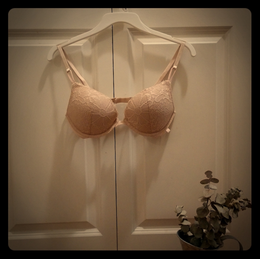 Victoria's Secret Favorite T push up bra